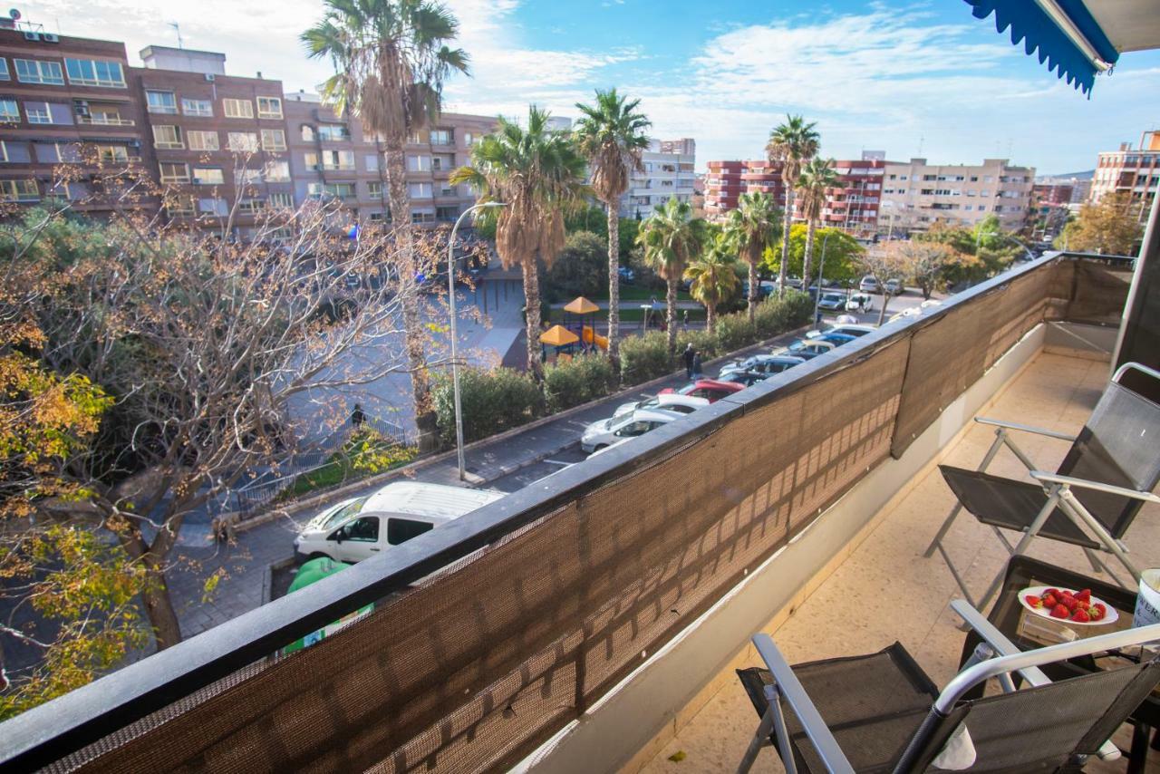 Apartamento Comodo A 10 Min Del Centro Alicante Buitenkant foto