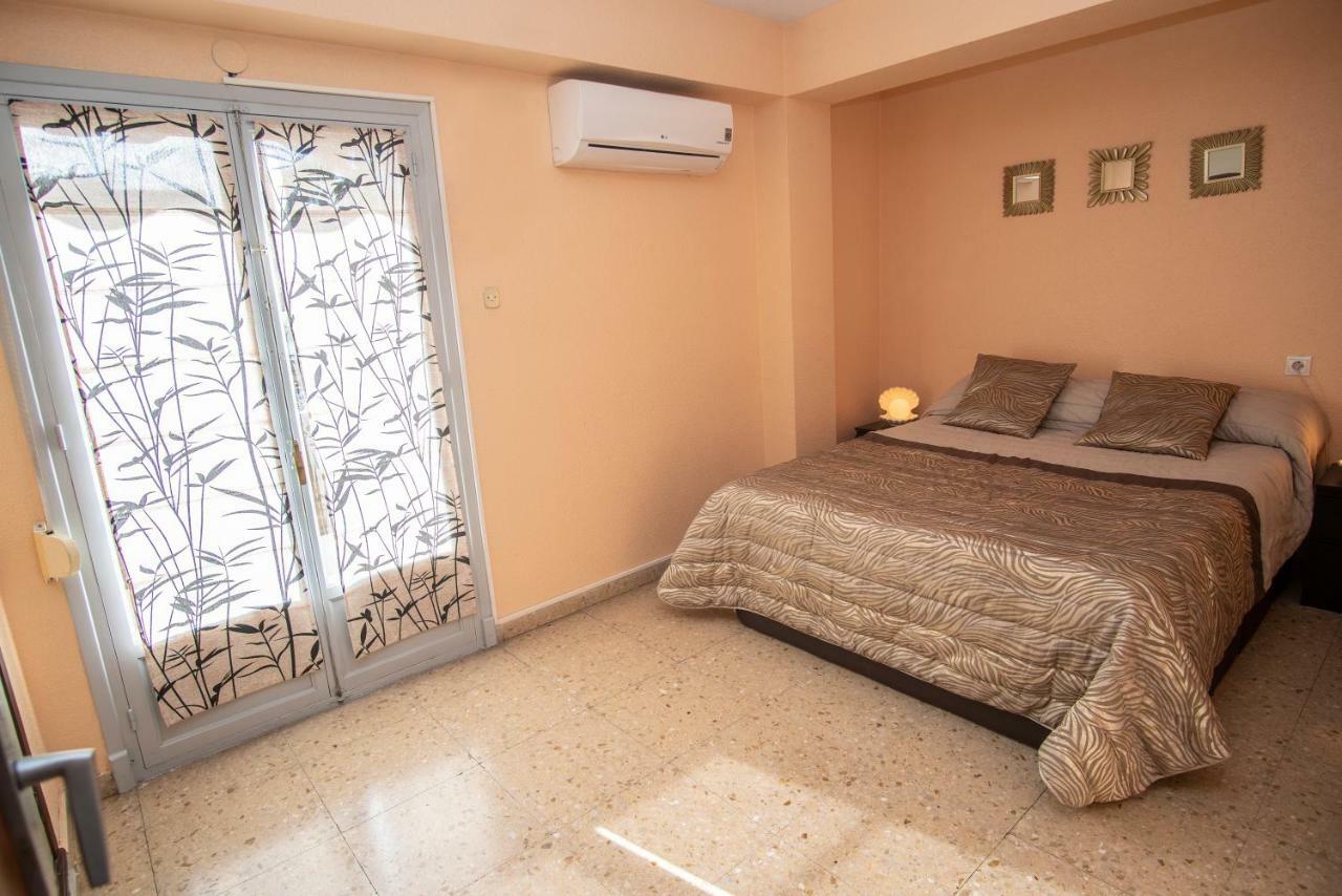 Apartamento Comodo A 10 Min Del Centro Alicante Buitenkant foto